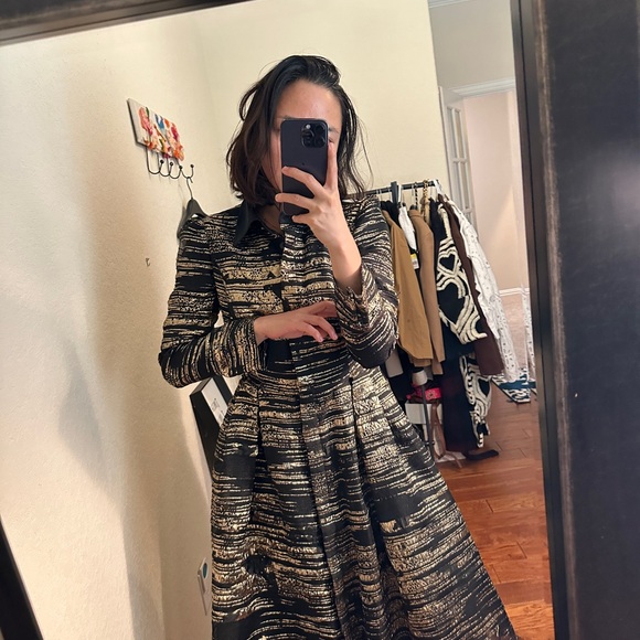 Teri Jon Elegant Black and Gold Women's Dress - Picture 6 of 8